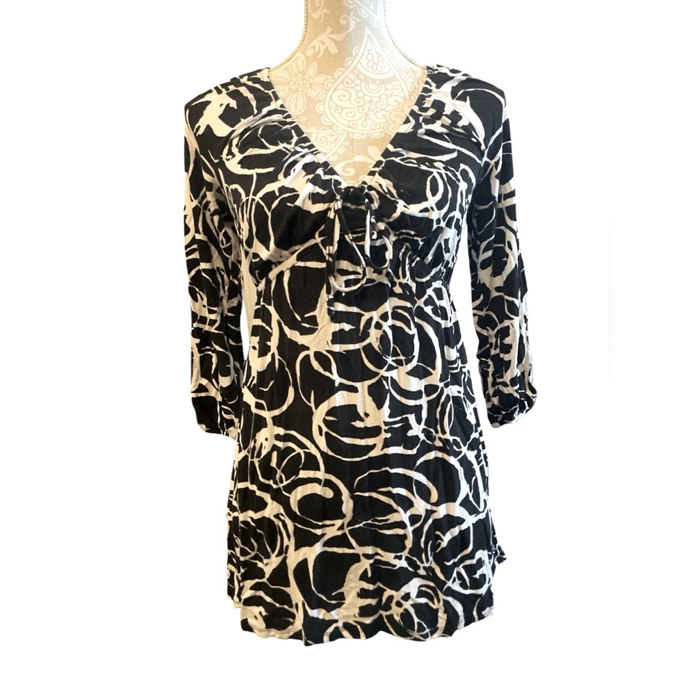 INC International Concepts Black & White Women’s Size Small Blouse Top
